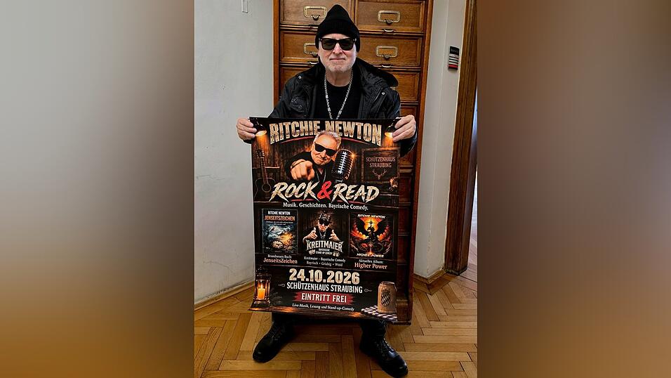 Musiker, Autor und nun auch Stand-up-Comedian: Ritchie Newton ist nach sieben Jahren wieder auf Heimatbesuch und freut sich auf „Brezen, Schweinsbraten und viele gute alte Freunde“. Musiker, Autor und nun auch Stand-up-Comedian: Ritchie Newton ist nach sieben Jahren wieder auf Heimatbesuch und freut sich auf „Brezen, Schweinsbraten und viele gute alte Freunde“.