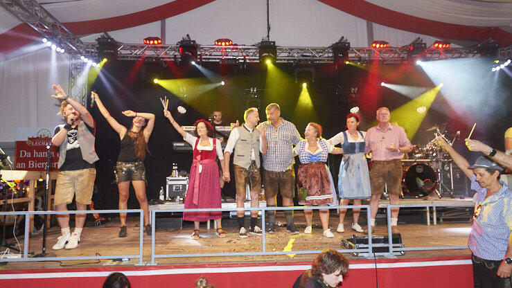 Die Partybilder vom Freitag, 15. August, aus dem Festzelt Lechner. Die Partybilder vom Freitag, 15. August, aus dem Festzelt Lechner.