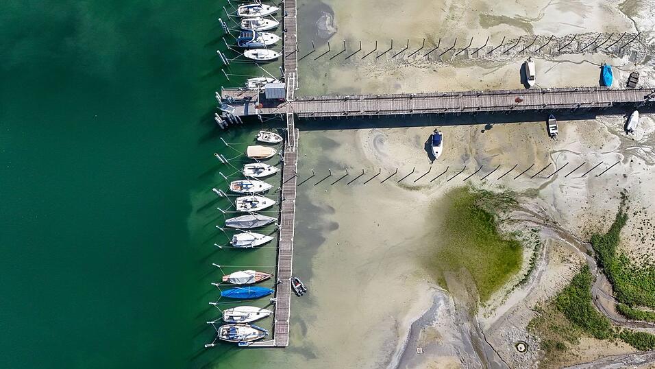 Ohne l&auml;nger anhaltende und fl&auml;chendeckende Regenf&auml;lle d&uuml;rfte der Wasserstand in den kommenden Tagen weiter sinken.