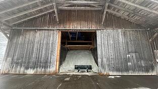 Das Salzlager in der Gemeinde St. Englmar. Die Gemeinde hat vorgesorgt und gen&uuml;gend Streusalz bis zum Winterende.