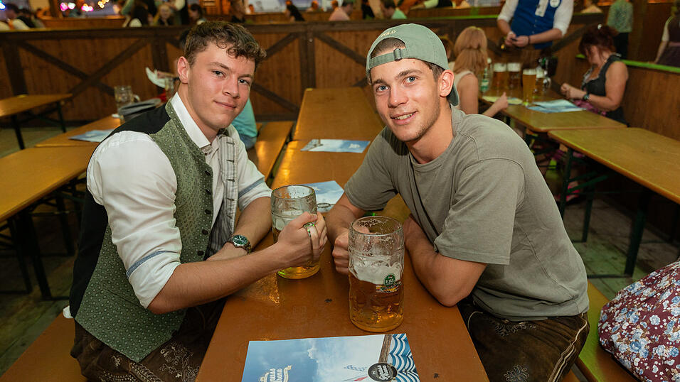 Die Partybilder vom Montag, 21. August 2023, aus dem Festzelt Wenisch. Die Partybilder vom Montag, 21. August 2023, aus dem Festzelt Wenisch.