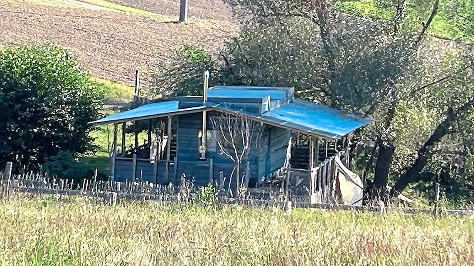 Eine Delegation des Plattlinger Stadtrats besuchte die Großtagespflege Forsthart. Dabei handelt es sich um eine private Einrichtung, die von einer Tagesmutter betrieben wird. Eine Delegation des Plattlinger Stadtrats besuchte die Großtagespflege Forsthart. Dabei handelt es sich um eine private Einrichtung, die von einer Tagesmutter betrieben wird.