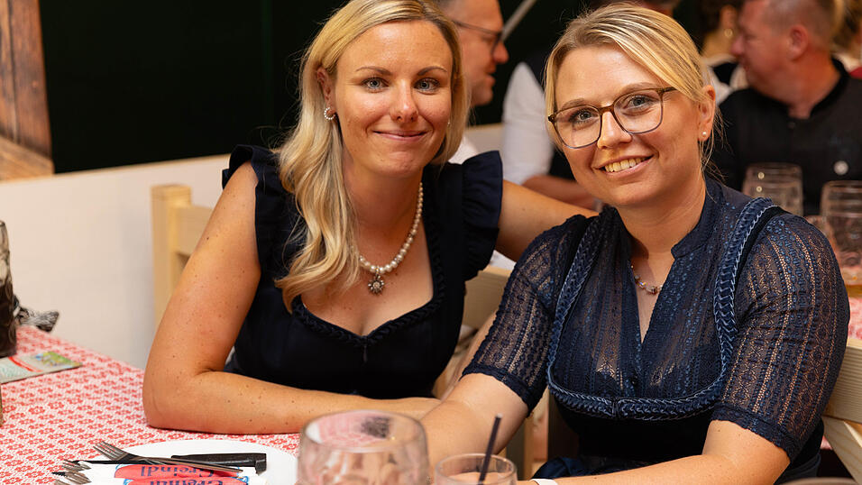 Die Partybilder vom Dienstag, 11. August, aus dem Festzelt Greindl. Die Partybilder vom Dienstag, 11. August, aus dem Festzelt Greindl.