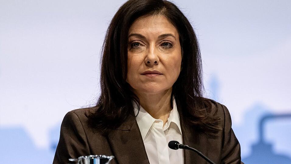 Ministerin Reiche will Raffinerien sichern.