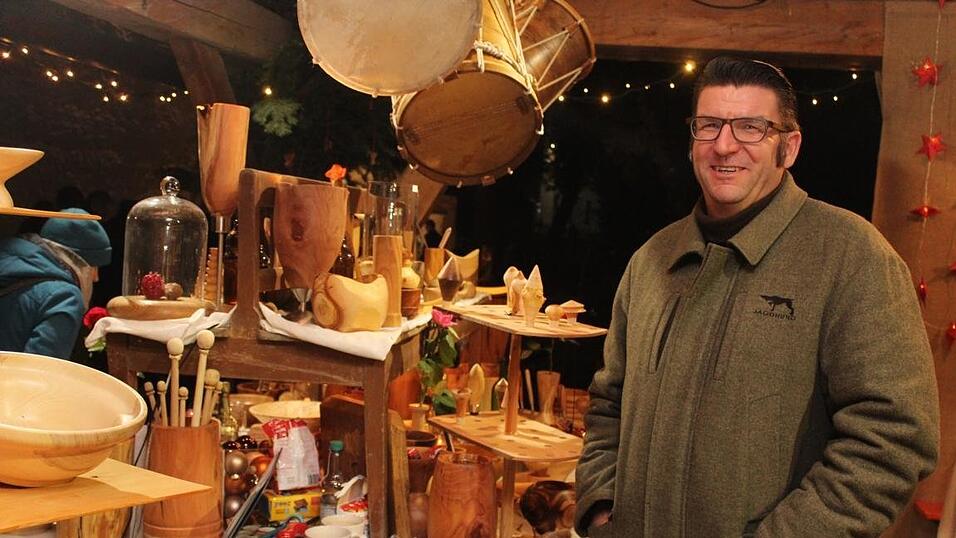 In Landshut lockten am Wochenende der Kunsthandwerkermarkt und die H&uuml;ttengaudi zahlreiche Besucher an.