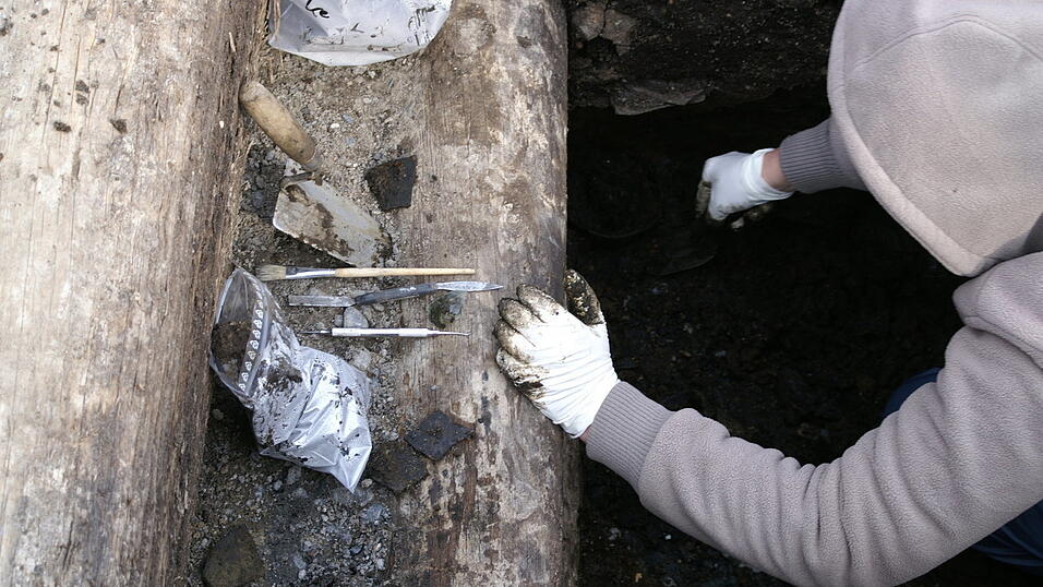 Aufregende Funde machten die Arch&auml;ologen am Kollerparkplatz. (Fotos: r&uuml;d)
