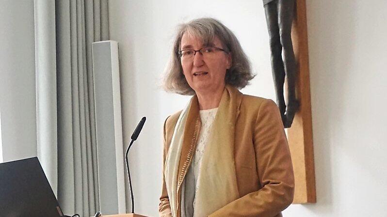 Camilla Weber, Leiterin des Bisch&ouml;flichen Zentralarchivs.