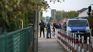 An einer Grundschule in Polen kam eine Frau bei einer Messerattacke ums Leben. An einer Grundschule in Polen kam eine Frau bei einer Messerattacke ums Leben.