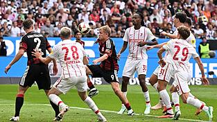 Der SC Freiburg musste bei Eintracht Frankfurt hart k&auml;mpfen.