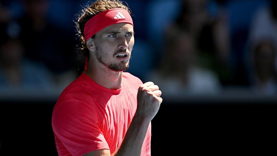 Tennisstar Alexander Zverev freut sich &uuml;ber den Achtelfinal-Einzug