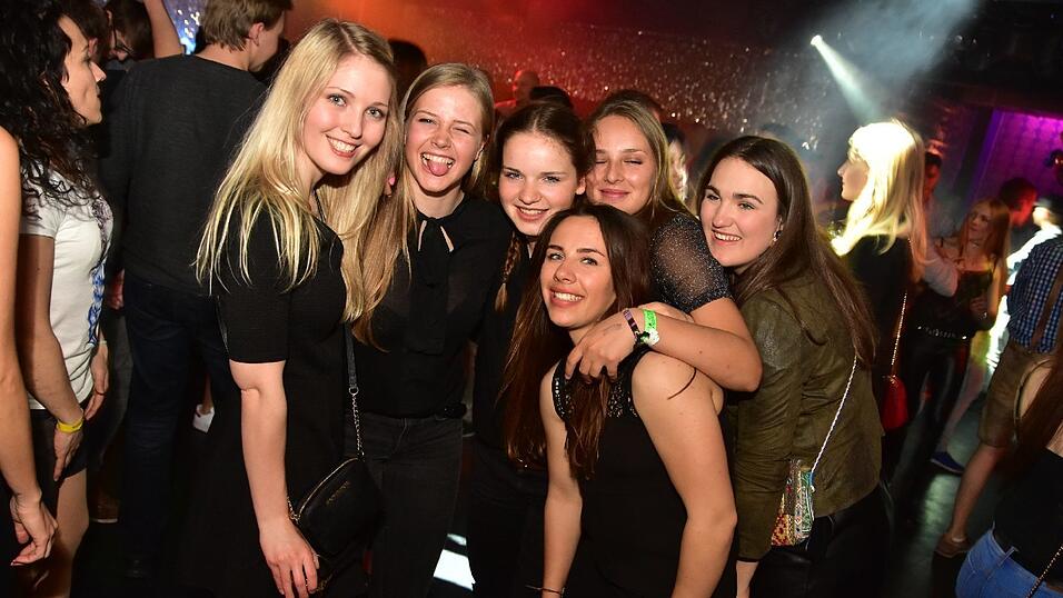 Schickes Parytvolk im Stars am Samstag in Landshut