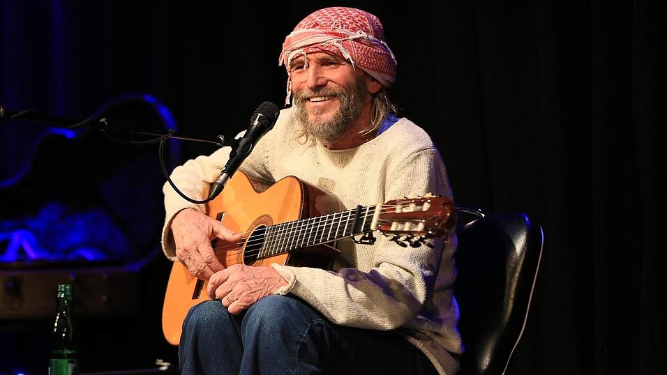Hans S&ouml;llner im Fr&uuml;hjahr bei einem Auftritt. An Heiligabend wird der Musiker 70 Jahre alt.