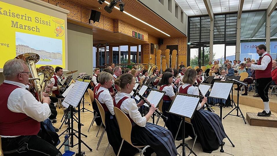 Die Stadtkapelle feiert 2025 ihr 50-j&auml;hriges Bestehen.