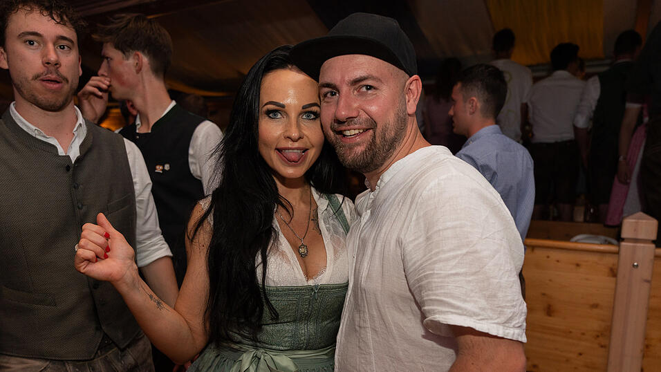 Die Partybilder vom Samstag, 12. August 2023, aus dem Festzelt Reisinger. Die Partybilder vom Samstag, 12. August 2023, aus dem Festzelt Reisinger.