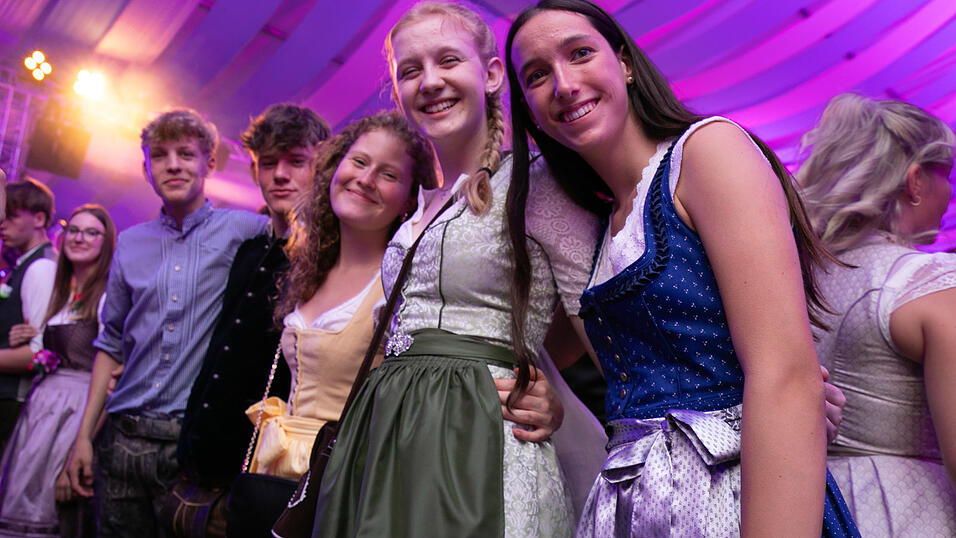 Die Partybilder vom Dienstag, 12. August, aus dem Festzelt Wenisch. Die Partybilder vom Dienstag, 12. August, aus dem Festzelt Wenisch.