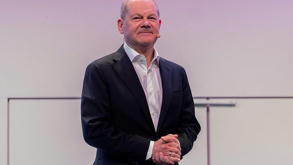 Olaf Scholz sieht keinen Grund f&uuml;r Alarmismus nach dem Trump-Ausfall gegen Merz (Archivbild)