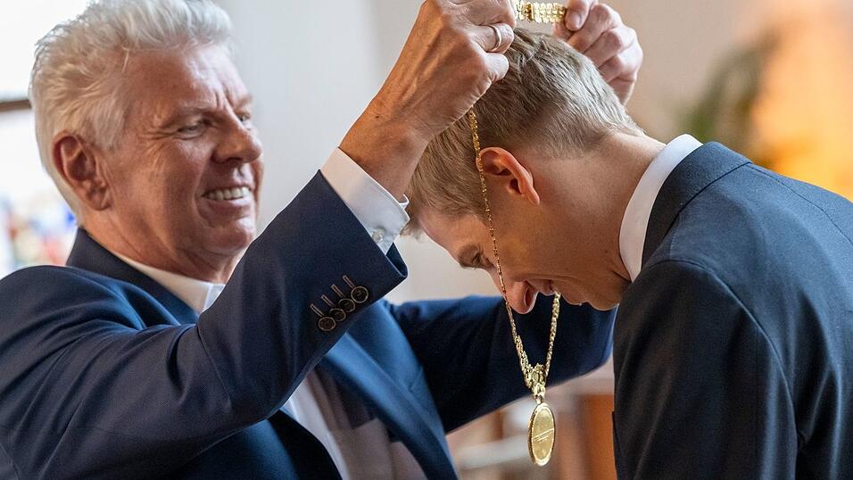 Zur Amtsübergabe tauchte Dieter Reiter wieder auf. (Archivbild) Zur Amtsübergabe tauchte Dieter Reiter wieder auf. (Archivbild)