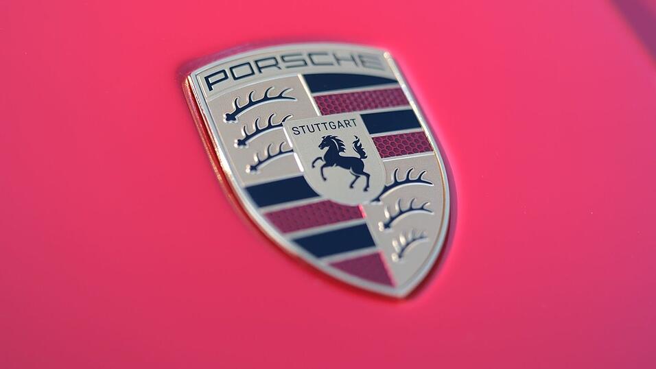 Sportwagenbauer Porsche: erneuter Absatzrückgang. (Archivbild) Sportwagenbauer Porsche: erneuter Absatzrückgang. (Archivbild)