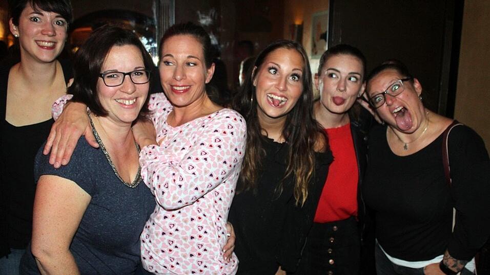 Von wegen Herbsttristesse! Im Beatschuppen in Landshut ging es am gestrigen Freitag wie gewohnt hoch her.