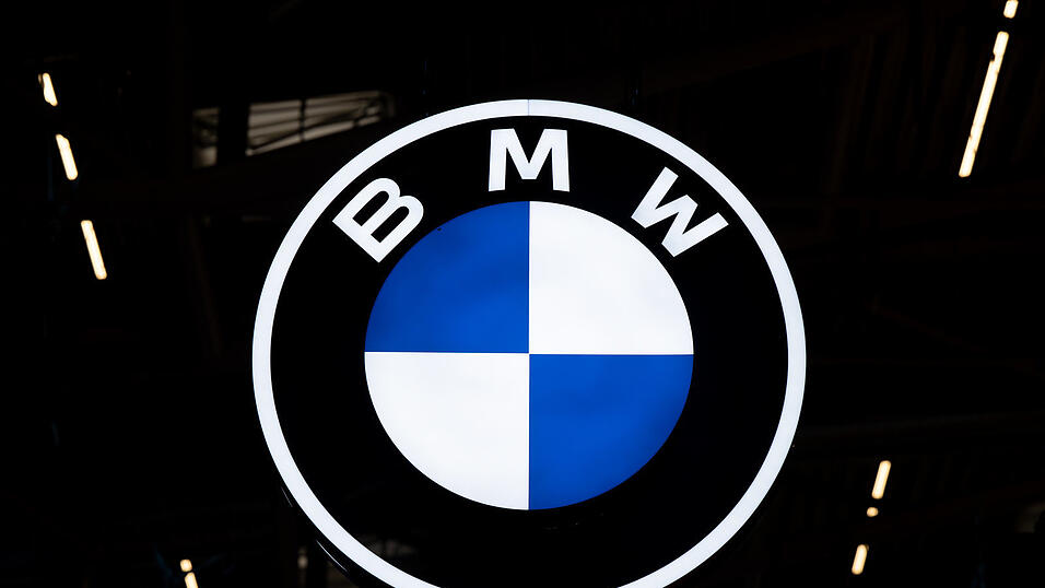 BMW hat in einer Gewinnwarnung seine Ergebnisprognose f&uuml;r dieses Jahr nach unten geschraubt. (Symbolbild)