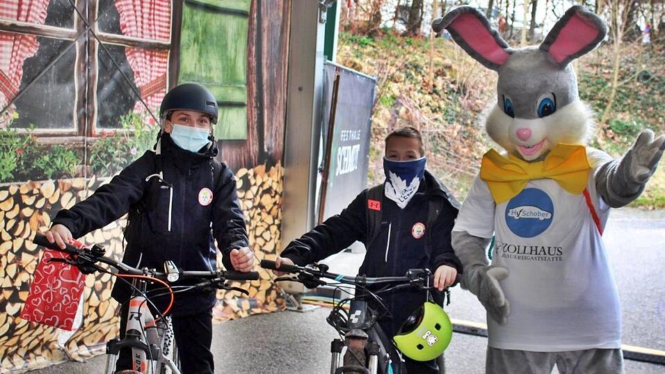 Zum Osterwochenende durfte sich das Personal des Dult Drive-In in Landshut über besondere Unterstützung freuen.