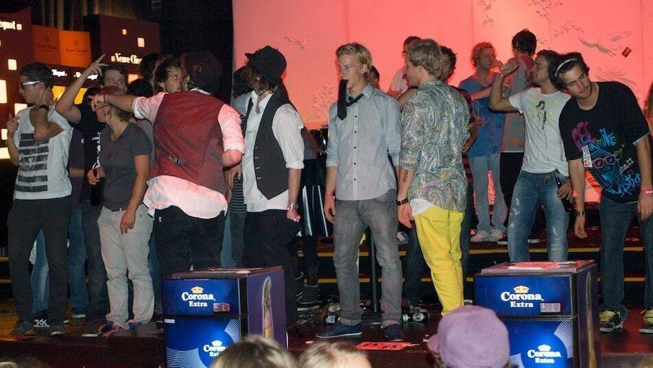 Rund 4000 Boarderfreunde feierten bei der Weltpremiere des neuesten Films von Isenseven, 'Let's go get lost' in M&uuml;nchen.