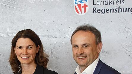 Josef Sch&uuml;tz ist in den n&auml;chsten sechs Jahren einer von drei Stellvertretern der Landr&auml;tin Tanja Schweiger.