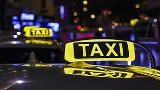 Das Safe-Taxi kommt nicht: Weil nur ein Taxi-Unternehmen mitmachen wollte, wurden vonseiten der Verwaltung wettbewerbsrechtliche Probleme befürchtet.