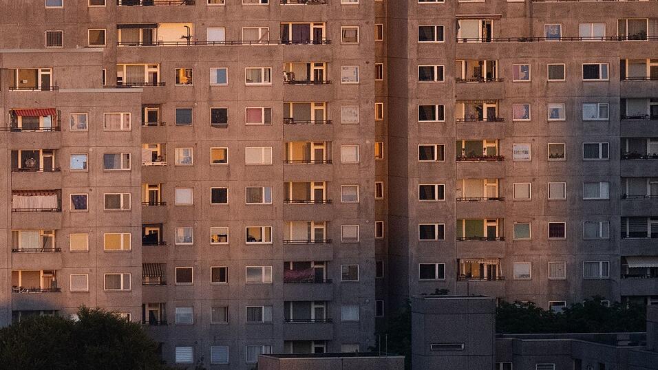 Linke, SPD und Gr&uuml;ne wollen private Wohnungsbest&auml;nde in Berlin vergesellschaften. (Archivbild)