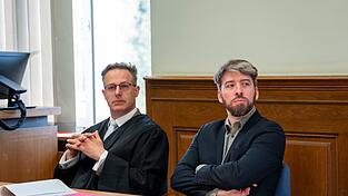 Der 38-J&auml;hrige sagte, er habe mit seinem friedlichen Protest ein Zeichen gegen den gesetzlich beschlossenen Atomausstieg setzen wollen.