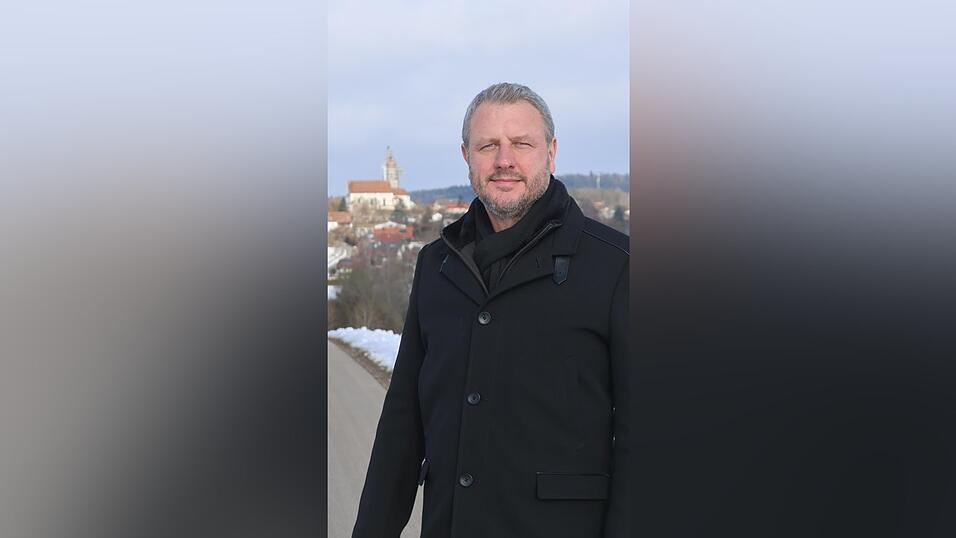 Gerald Fritsch sieht den Markt Stamsried in vielen Bereichen gut aufgestellt. Dennoch gilt es, an den Herausforderungen der Zeit, gerade was die Dorfentwicklung und die Energiewende anbelangt, dranzubleiben. Als Kandidat der CSU bewirbt er sich um das B&uuml;rgermeisteramt.