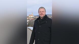 Gerald Fritsch sieht den Markt Stamsried in vielen Bereichen gut aufgestellt. Dennoch gilt es, an den Herausforderungen der Zeit, gerade was die Dorfentwicklung und die Energiewende anbelangt, dranzubleiben. Als Kandidat der CSU bewirbt er sich um das B&uuml;rgermeisteramt.