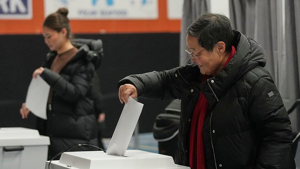 Grönland hat ein neues Parlament gewählt. Grönland hat ein neues Parlament gewählt.