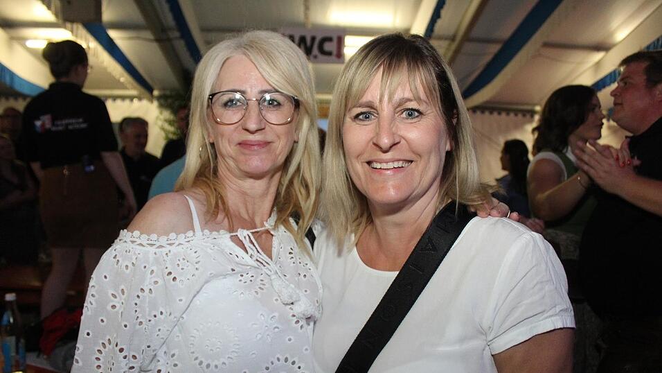 Zur Musik von Headless wurde ausgelassen gefeiert.