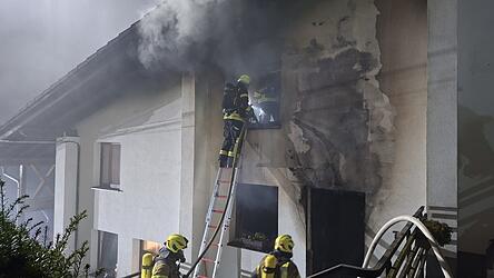 Warum der Brand ausgebrochen ist, ist bisher noch unklar.