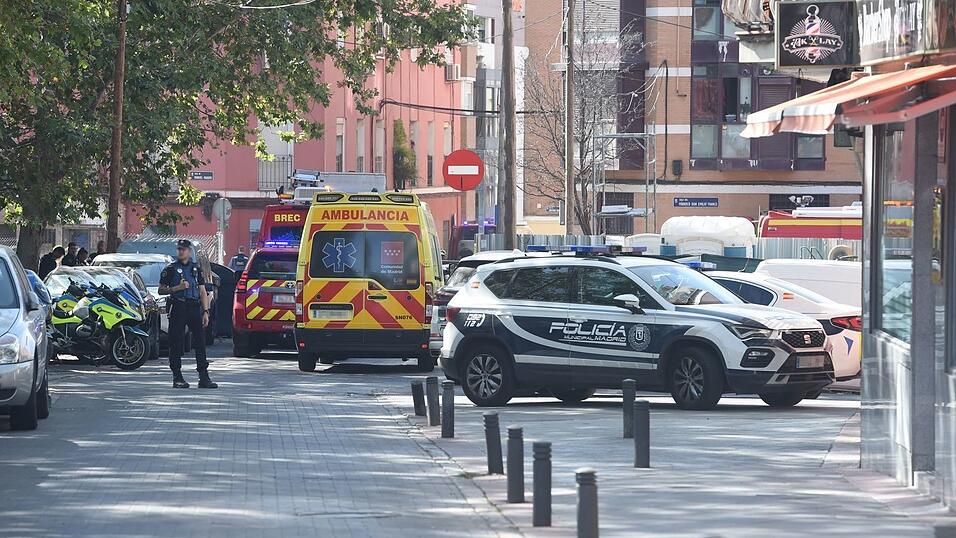 Die Feuerwehr machte Stunden nach der Explosion eine traurige Entdeckung.