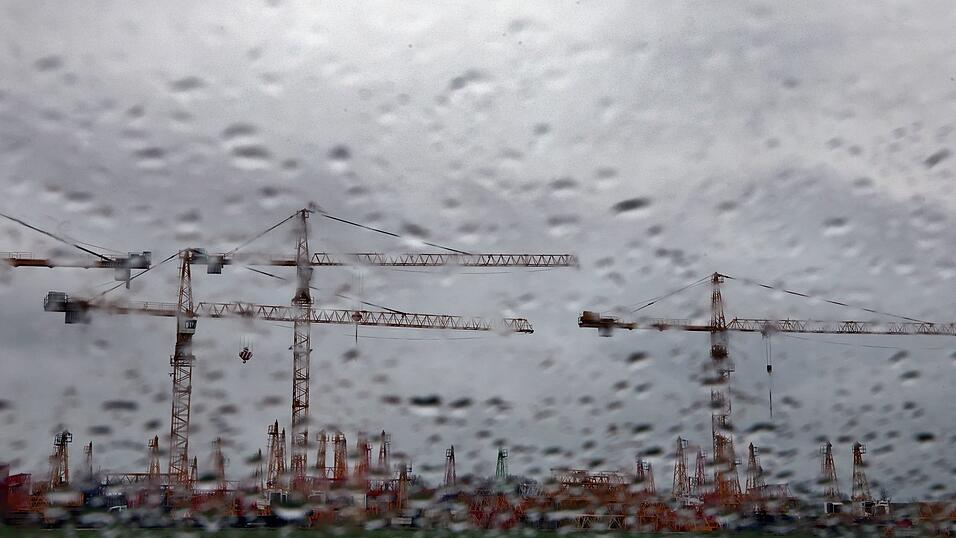 Die bayerische Wirtschaft ist nach Einschätzung des Ifo-Instituts 2025 geschrumpft Die bayerische Wirtschaft ist nach Einschätzung des Ifo-Instituts 2025 geschrumpft