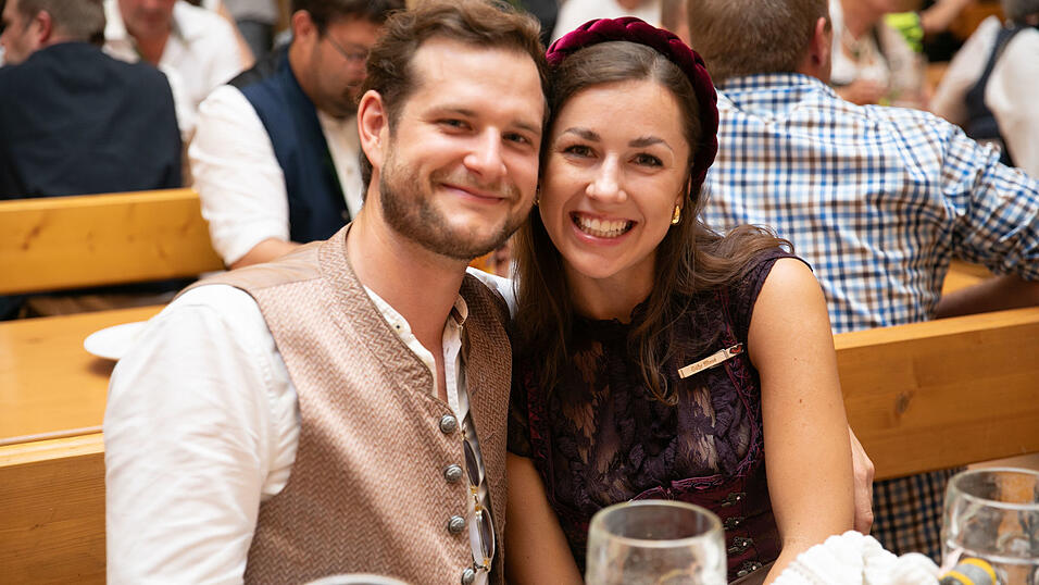 Die Partybilder vom Freitag, 8. August, aus dem Festzelt Reisinger. Die Partybilder vom Freitag, 8. August, aus dem Festzelt Reisinger.