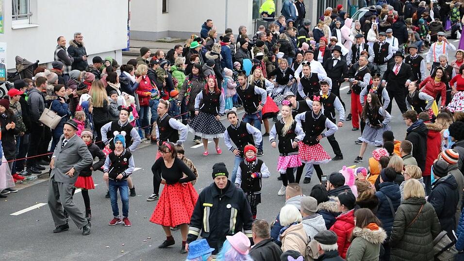 Die schönsten Bilder von den Faschingsumzügen in Bogen aus den vergangenen Jahren Die schönsten Bilder von den Faschingsumzügen in Bogen aus den vergangenen Jahren