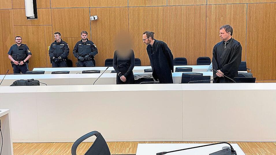 Seit fast einem Jahr sitzt die angeklagte Hanna S. (30) in N&uuml;rnberg in Untersuchungshaft: Jetzt muss sie sich in der bayerischen Landeshauptstadt vor dem Oberlandesgericht verantworten.