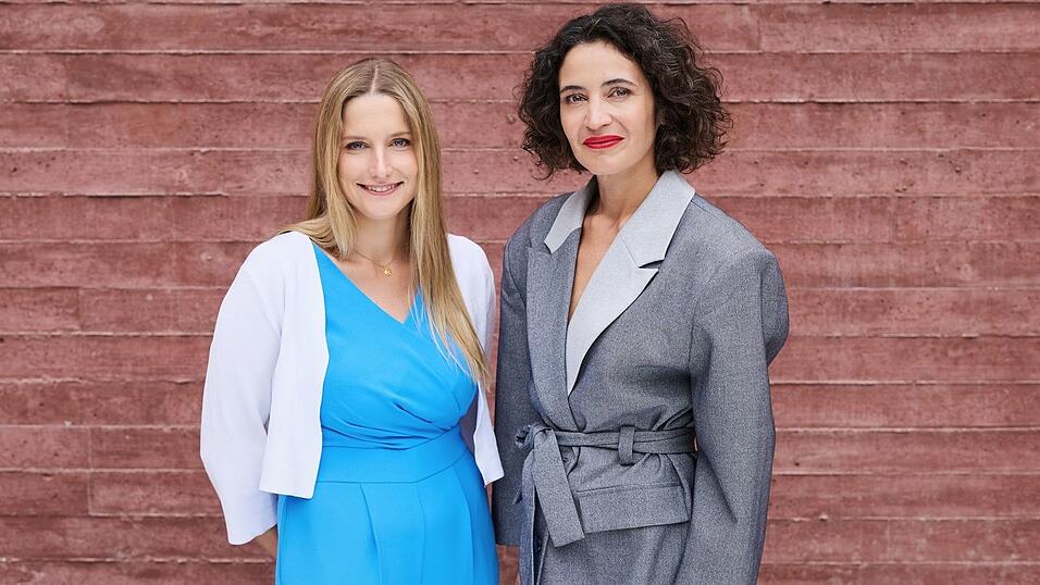 Die Geschäftsführerinnen der gegen Hass und Hetze im Internet eintretenden Organisation HateAid, Josephine Ballon (l.) und Anna-Lena von Hodenberg (r.), wurden von der US-Regierung wegen Zensur-Vorwürfen mit Einreisesperren belegt. (Archivbild) Die Geschäftsführerinnen der gegen Hass und Hetze im Internet eintretenden Organisation HateAid, Josephine Ballon (l.) und Anna-Lena von Hodenberg (r.), wurden von der US-Regierung wegen Zensur-Vorwürfen mit Einreisesperren belegt. (Archivbild)