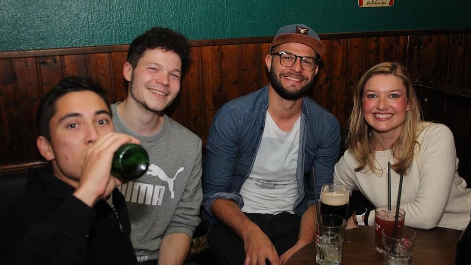 So wurde am Samstag, 23. Oktober, im Irish Pub in Landshut gefeiert - die Partybilder. So wurde am Samstag, 23. Oktober, im Irish Pub in Landshut gefeiert - die Partybilder.