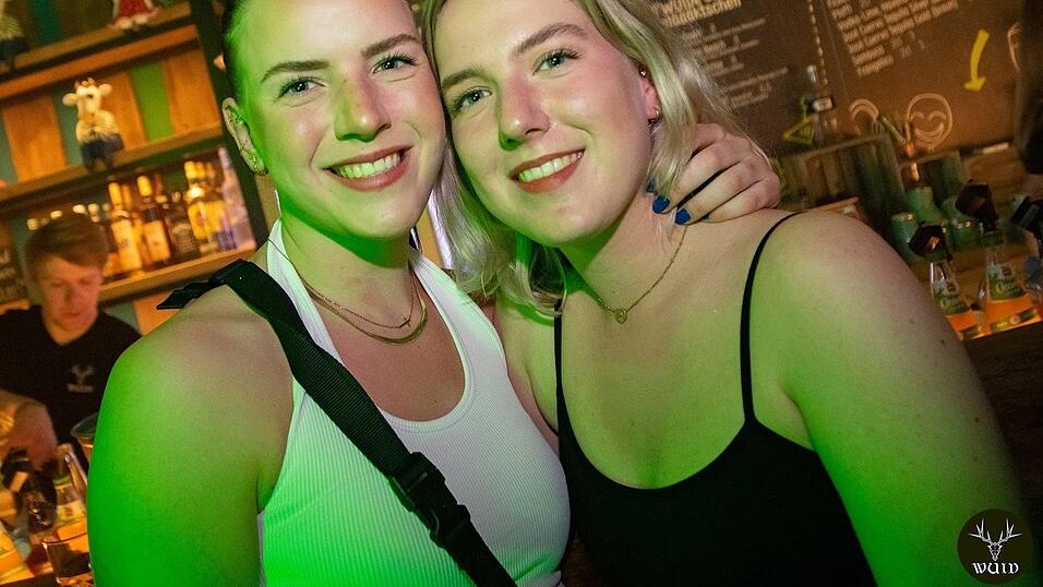 Die Stimmung bei den Partygängern am Samstagabend war prächtig. Die Stimmung bei den Partygängern am Samstagabend war prächtig.