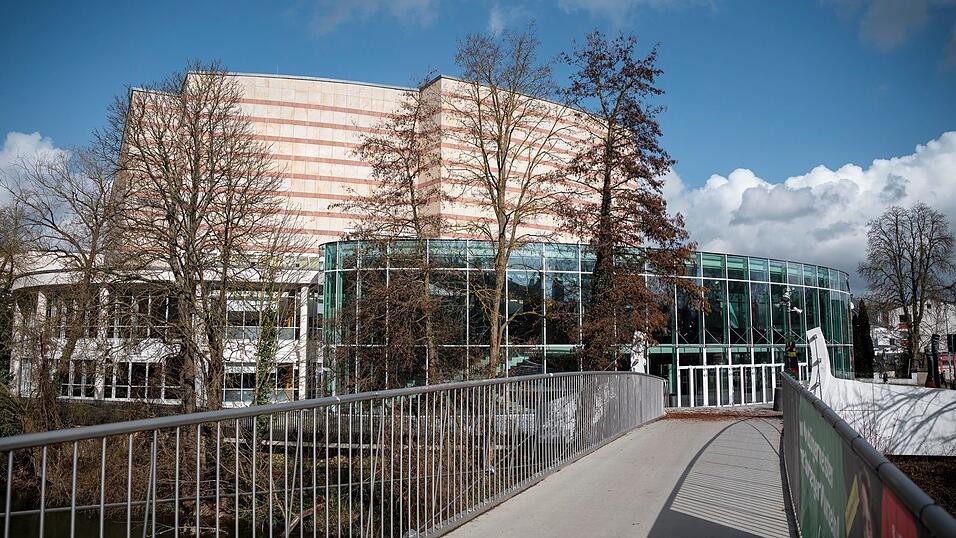 Ihre Konzerte veranstalten die Symphoniker in der Bamberger Konzerthalle - traditionell ist das Orchester aber auch viel auf Reisen. (Symbolbild)