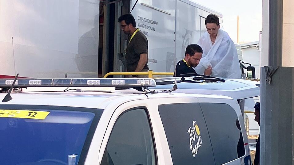 Bei der Tour hatte es Florian Lipowitz bei einem Sturz erwischt. (Archivbild) Bei der Tour hatte es Florian Lipowitz bei einem Sturz erwischt. (Archivbild)