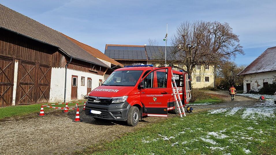 Die Meldung über einen Bombenfund löste einen Großeinsatz aus.  Die Meldung über einen Bombenfund löste einen Großeinsatz aus.