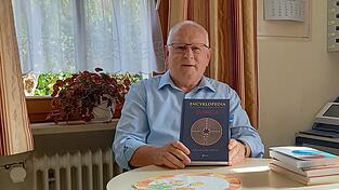 Pfarrer Kazimierz Pajor besch&auml;ftigt sich schon seit seinem Studium mit Carl Gustav Jung und hat mehrere B&uuml;cher &uuml;ber ihn geschrieben.