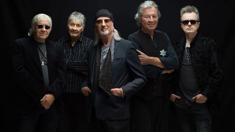 Die aktuelle Besetzung von Deep Purple: Ian Paice, Don Airey, Roger Glover, Ian Gillan und Simon McBride. Die aktuelle Besetzung von Deep Purple: Ian Paice, Don Airey, Roger Glover, Ian Gillan und Simon McBride.