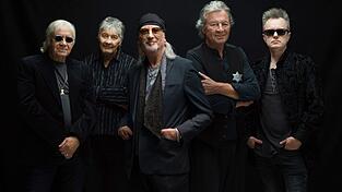 Die aktuelle Besetzung von Deep Purple: Ian Paice, Don Airey, Roger Glover, Ian Gillan und Simon McBride. Die aktuelle Besetzung von Deep Purple: Ian Paice, Don Airey, Roger Glover, Ian Gillan und Simon McBride.