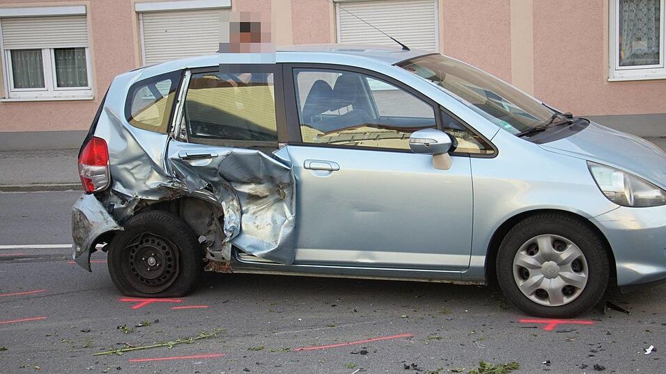 Bei einem Unfall in Plattling (Kreis Deggendorf) ist am Mittwoch ein Mensch gestorben.&nbsp;